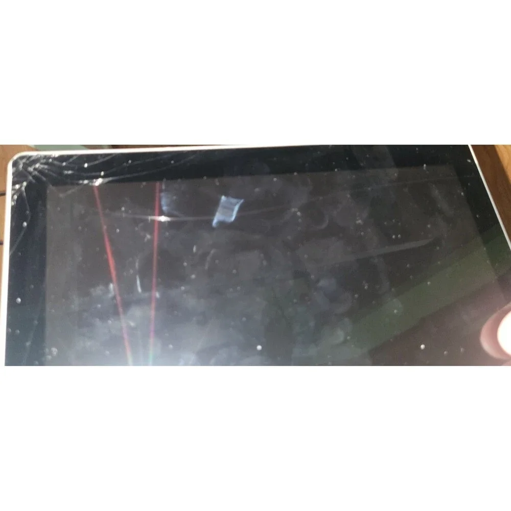 Microsoft Surface Pro 5 128gb (cracked screen on the side), 100% working